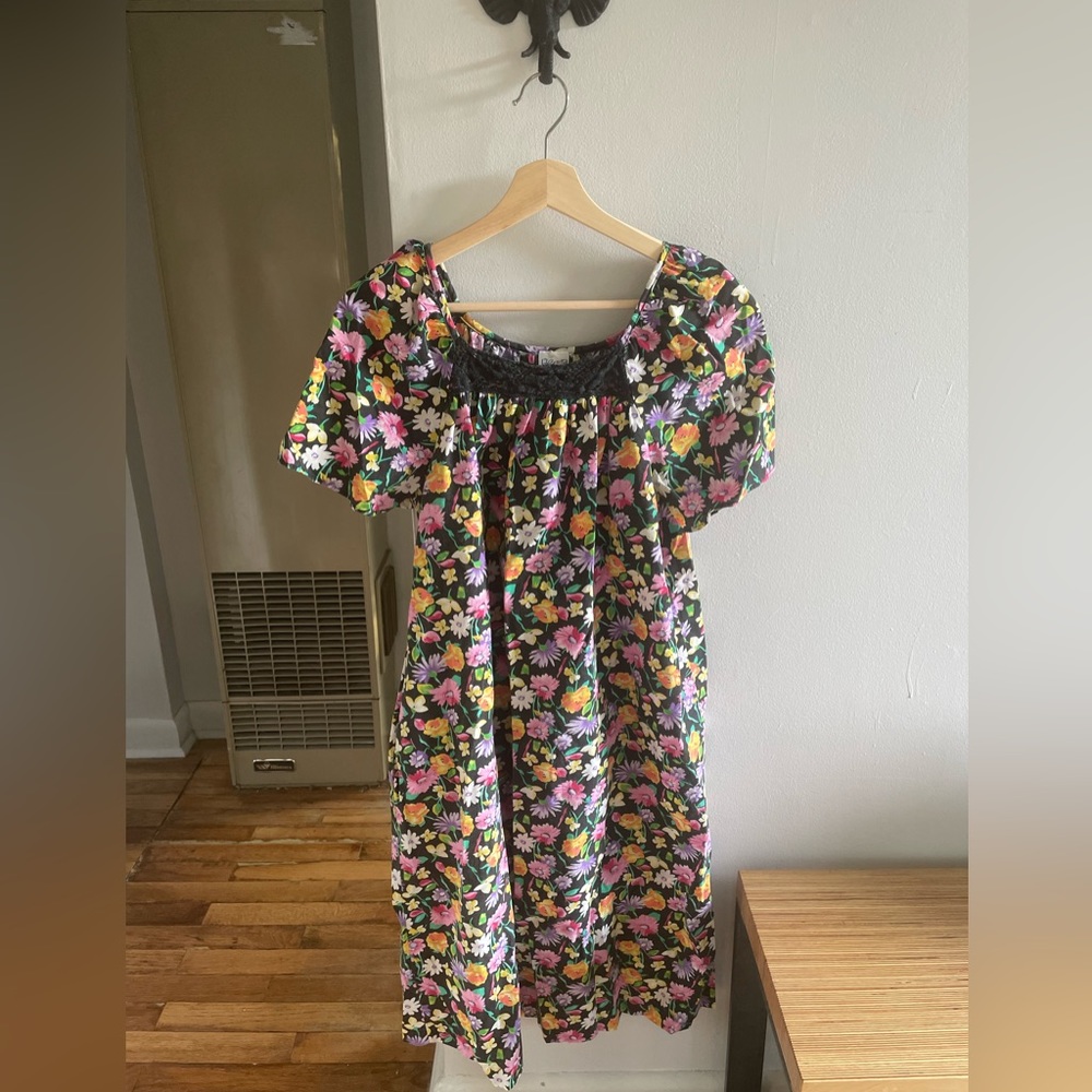 Vintage caftan dress. Size small/medium (no size listed on dress).